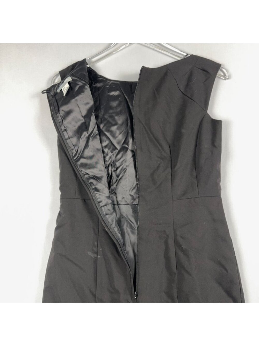 H&M Sheath Dress Size 8 Black  Sleeveless Zipper Back Boat Neck - Picture 4 of 10